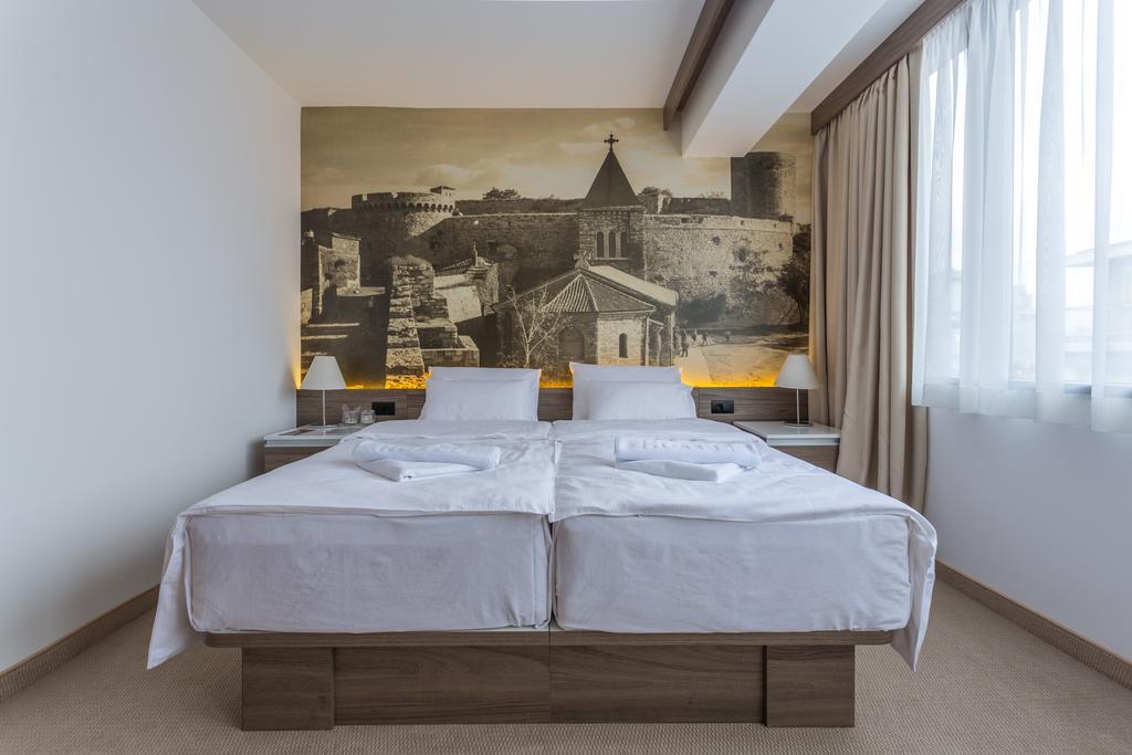 Hotel Royal Inn เบลเกรด ภายนอก รูปภาพ
