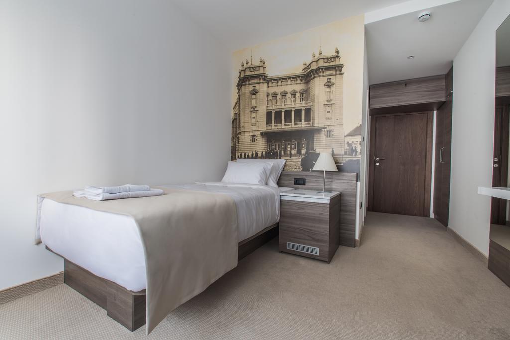 Hotel Royal Inn เบลเกรด ภายนอก รูปภาพ